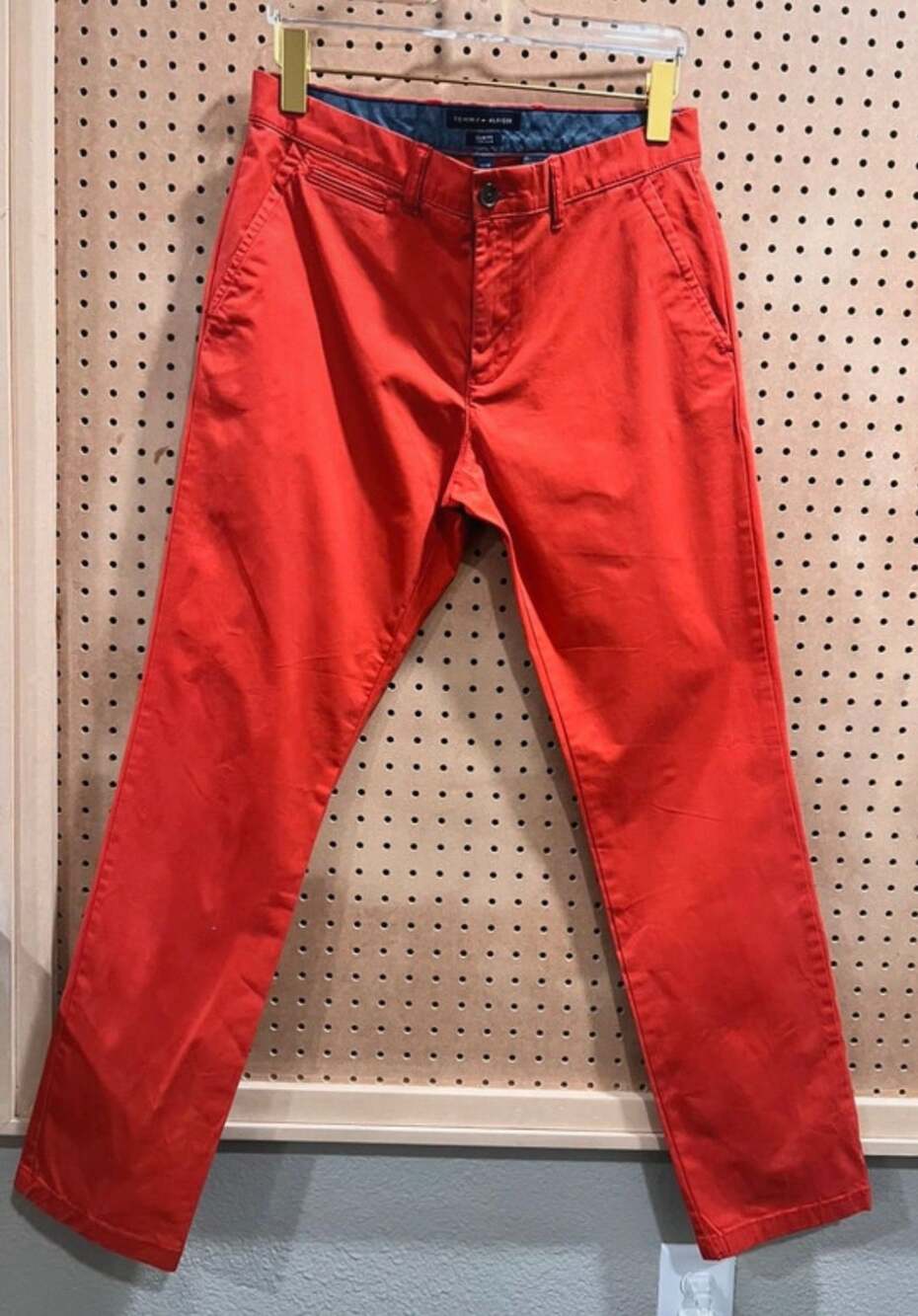 Tommy Hilfiger Men's Slim Fit Chino Pants Red Size 32x32